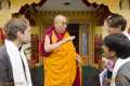 Dalajláma nám potom přiblížil důvody, proč podporuje školu ve vesnici Mulbekh — s uživateli Martin Knap a Dalajlama